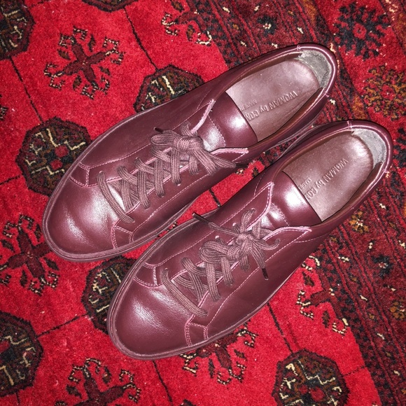 Common Projects Shoes - Burgundy women’s common project shoes
